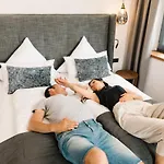 Unternberg Hof Otel 4*