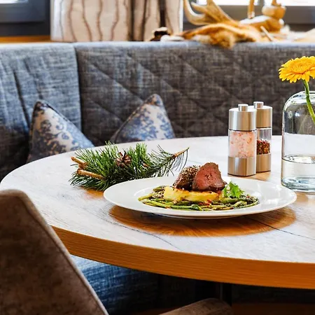 Unternberg Hof 4*